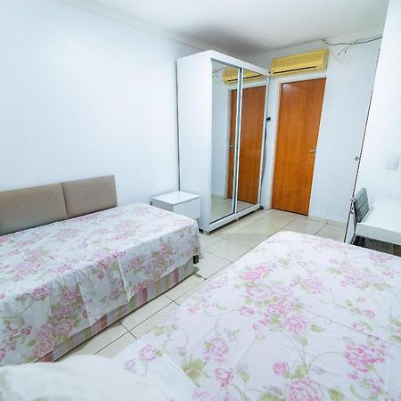 Ap 85M2 , 2Qts Com Suite , Estacionamento, Cozinha Completa , Wi-Fi 500Mb , Jr Catito Brasilia Esterno foto