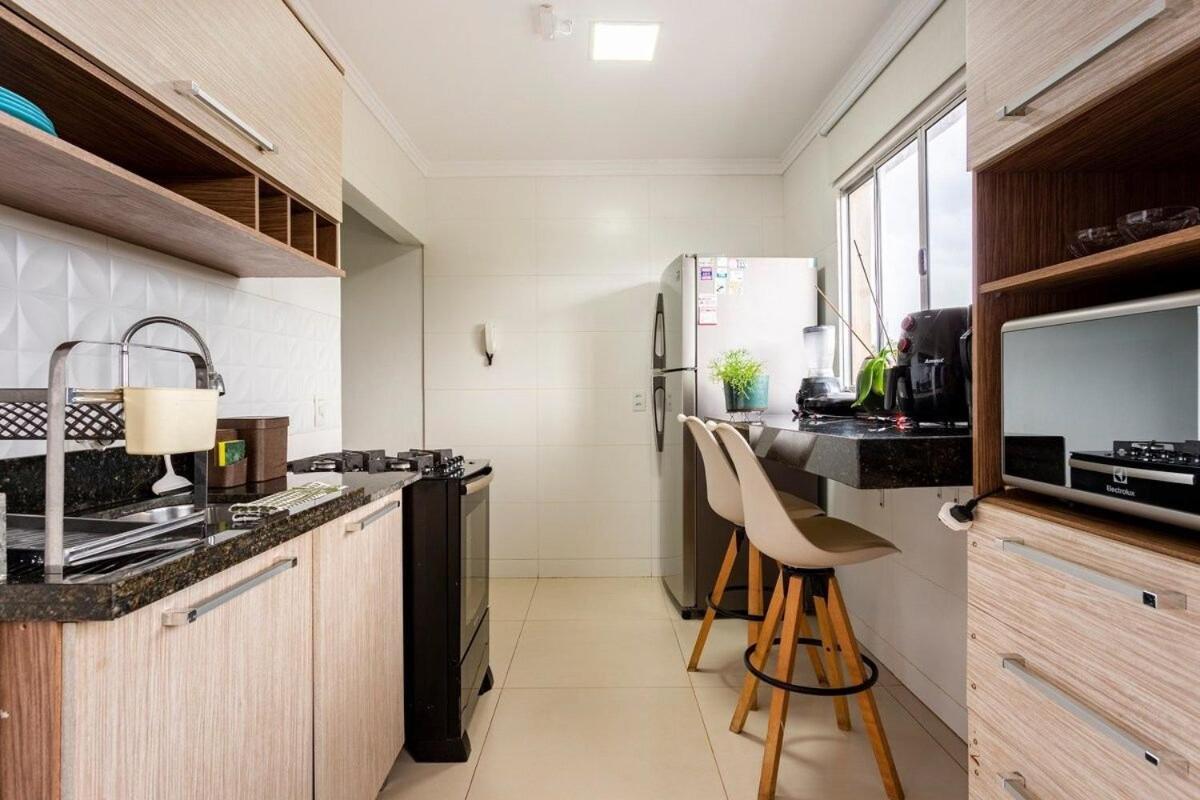 Ap 85M2 , 2Qts Com Suite , Estacionamento, Cozinha Completa , Wi-Fi 500Mb , Jr Catito Brasilia Esterno foto