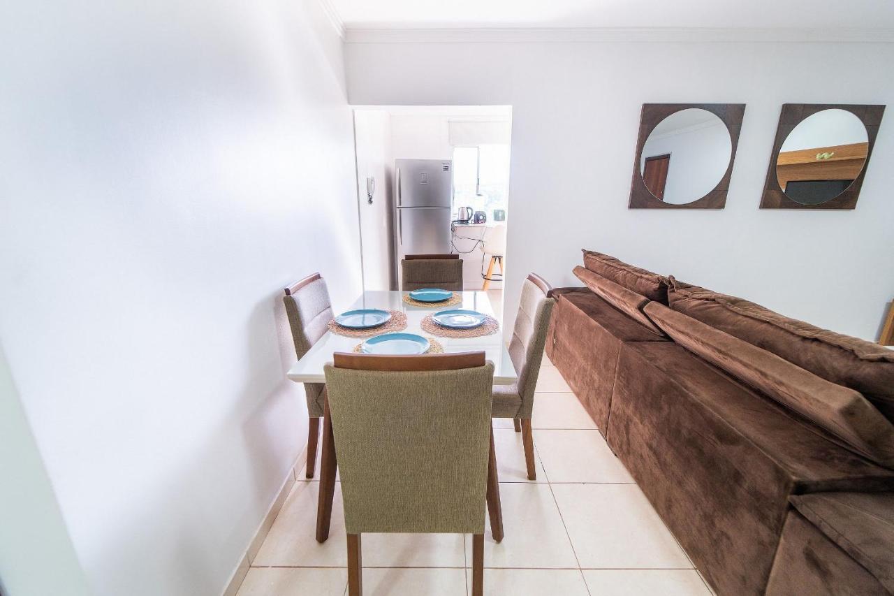 Ap 85M2 , 2Qts Com Suite , Estacionamento, Cozinha Completa , Wi-Fi 500Mb , Jr Catito Brasilia Esterno foto